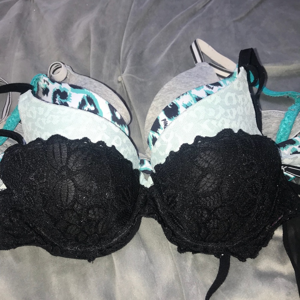 Bundle of 4 Victoria’s Secret Bra